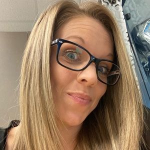 Meet your Posher, Meagen